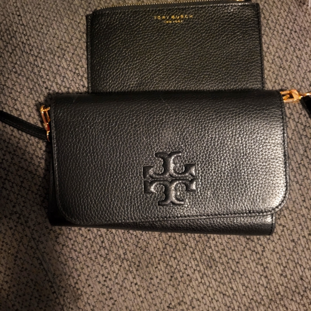 Tory Burch wallet bag with coin purse